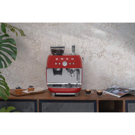 SMEG EGF03 őrlővel kombinált espresso kávéfőző EGF03RDEU Kávéfőző
