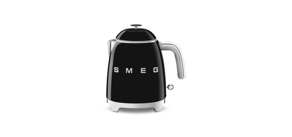 SMEG SMEG MINI VÍZFORRALÓ, retro, fekete KLF05BLEU Vízforraló