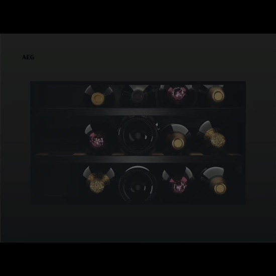AEG NKW8P21KAT Beépíthető borhűtő