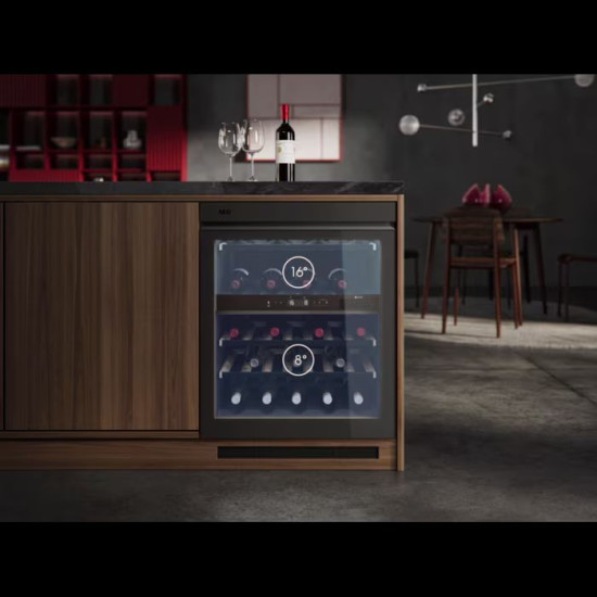 AEG NSW8D826GT Beépíthető borhűtő